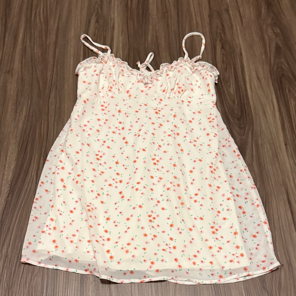 Floral Mini Dress in white and Pink